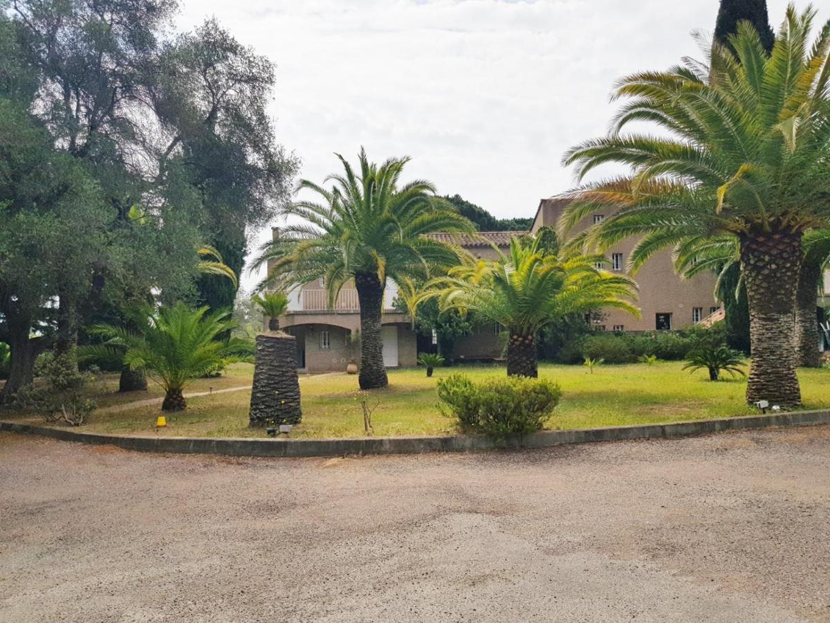 Camp De Base Dei Marres Hotel Ramatuelle Exterior photo